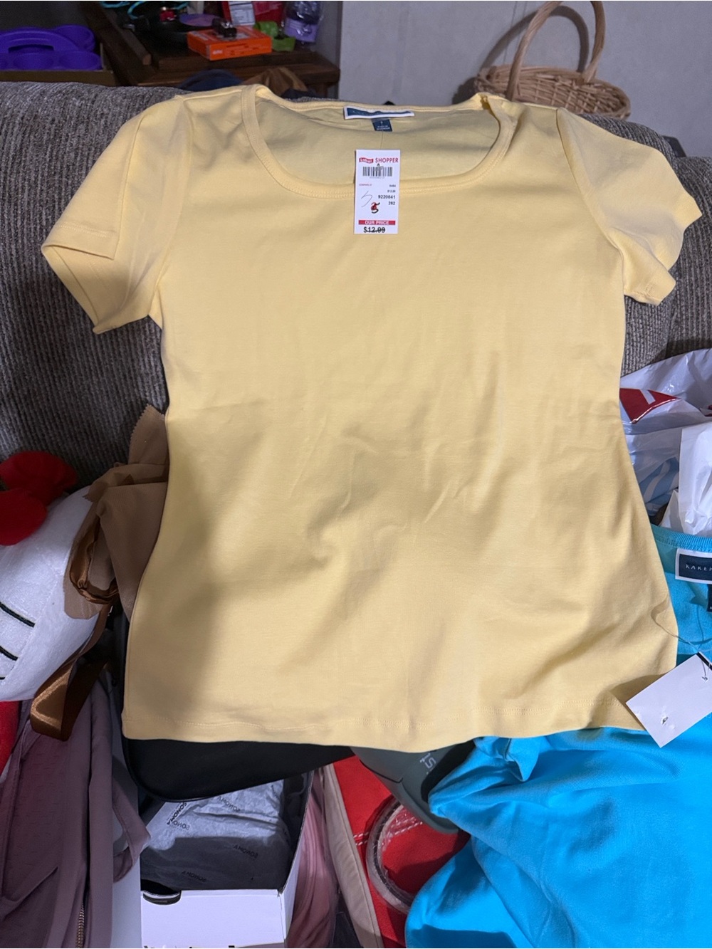 Karen Scott Short Sleeve Scoop Neck Tee in Pale Yellow